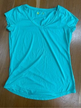 Xersion Women's V-Neck Short Sleeve Tee in Aqua Blue
